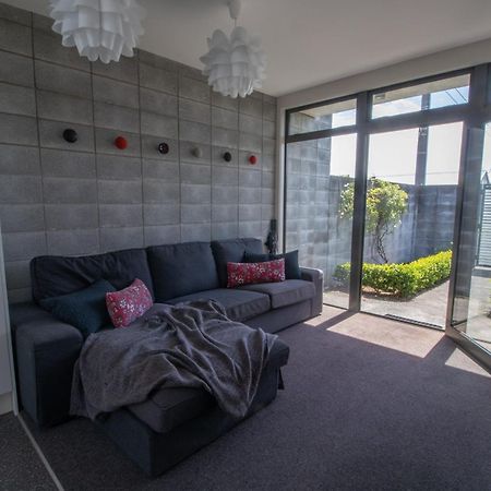 Fabulous In Fitzroy Comfortably Sleeps Ten Guests New Plymouth Exterior photo