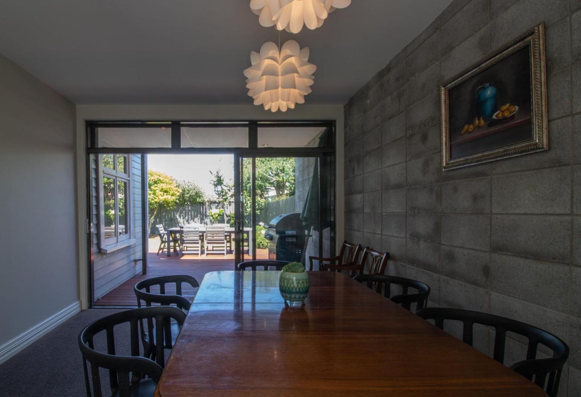 Fabulous In Fitzroy Comfortably Sleeps Ten Guests New Plymouth Exterior photo
