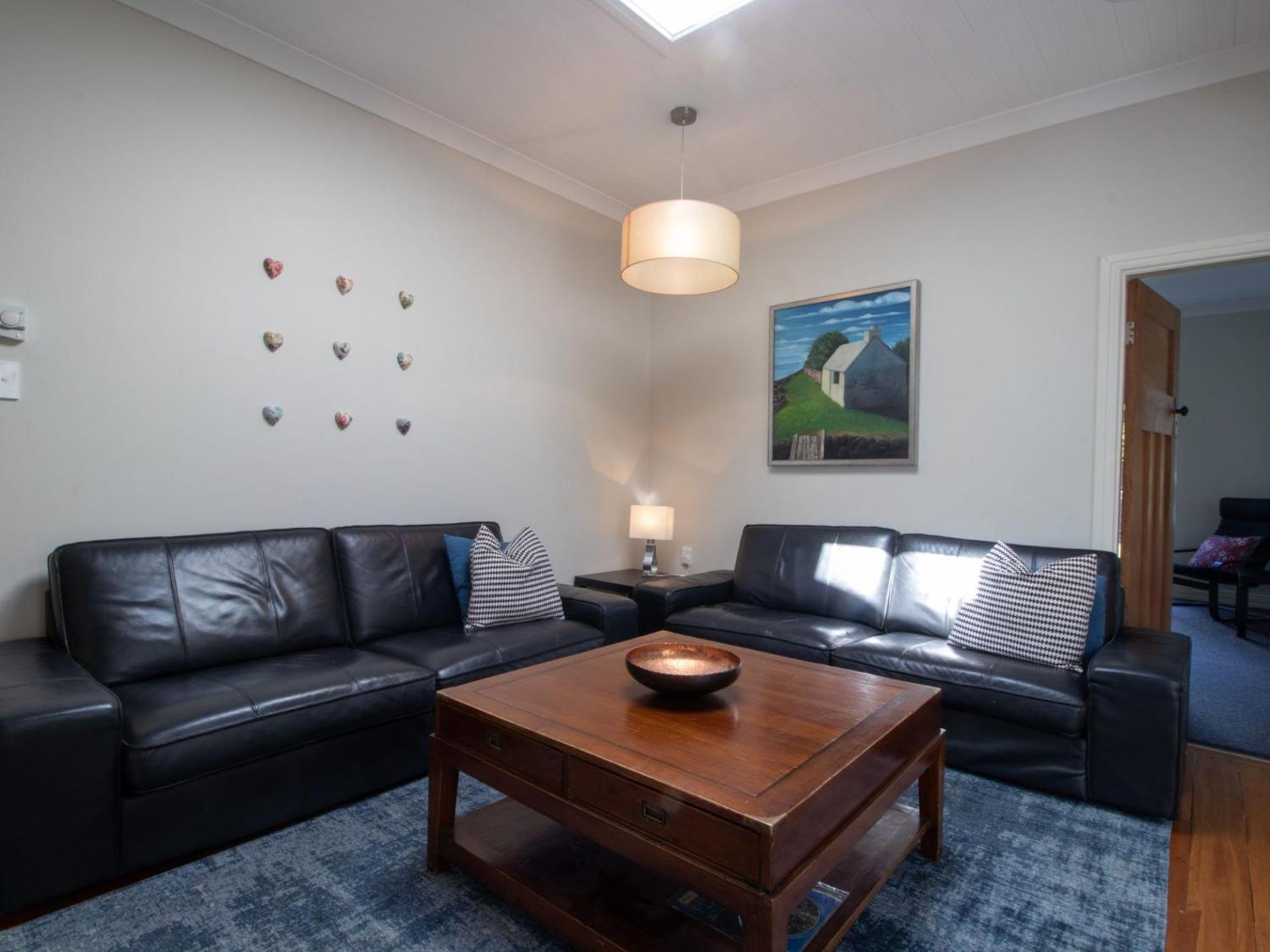 Fabulous In Fitzroy Comfortably Sleeps Ten Guests New Plymouth Exterior photo